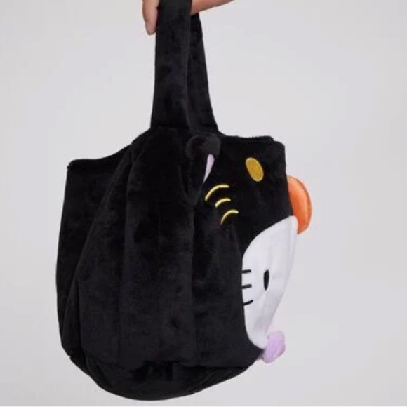 LAST CHANCE DELETING Hello Kitty Forever 21 Plush Black Cat handbag NEW 😻💕 - Picture 5 of 6